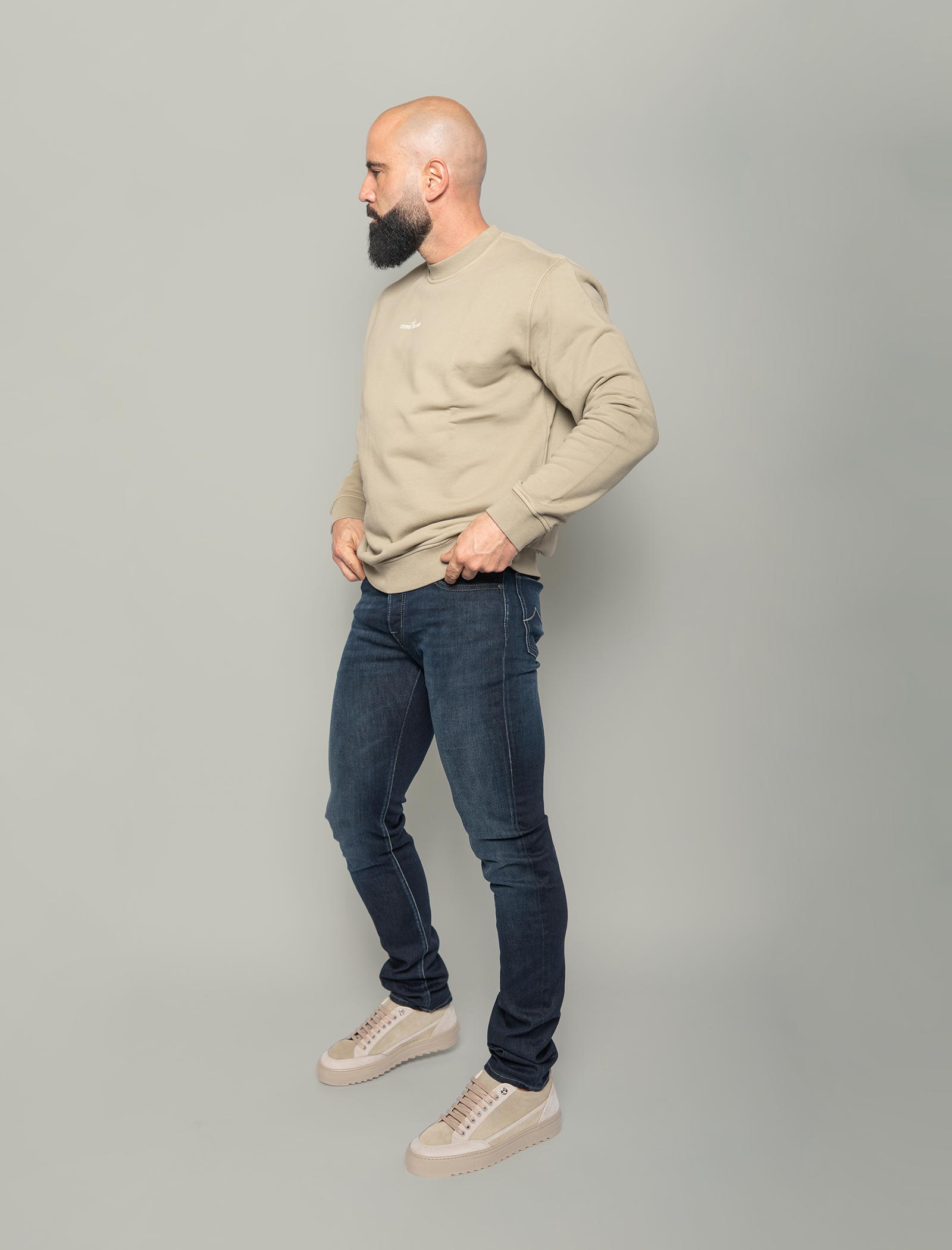 Logo Industrial Four sweater