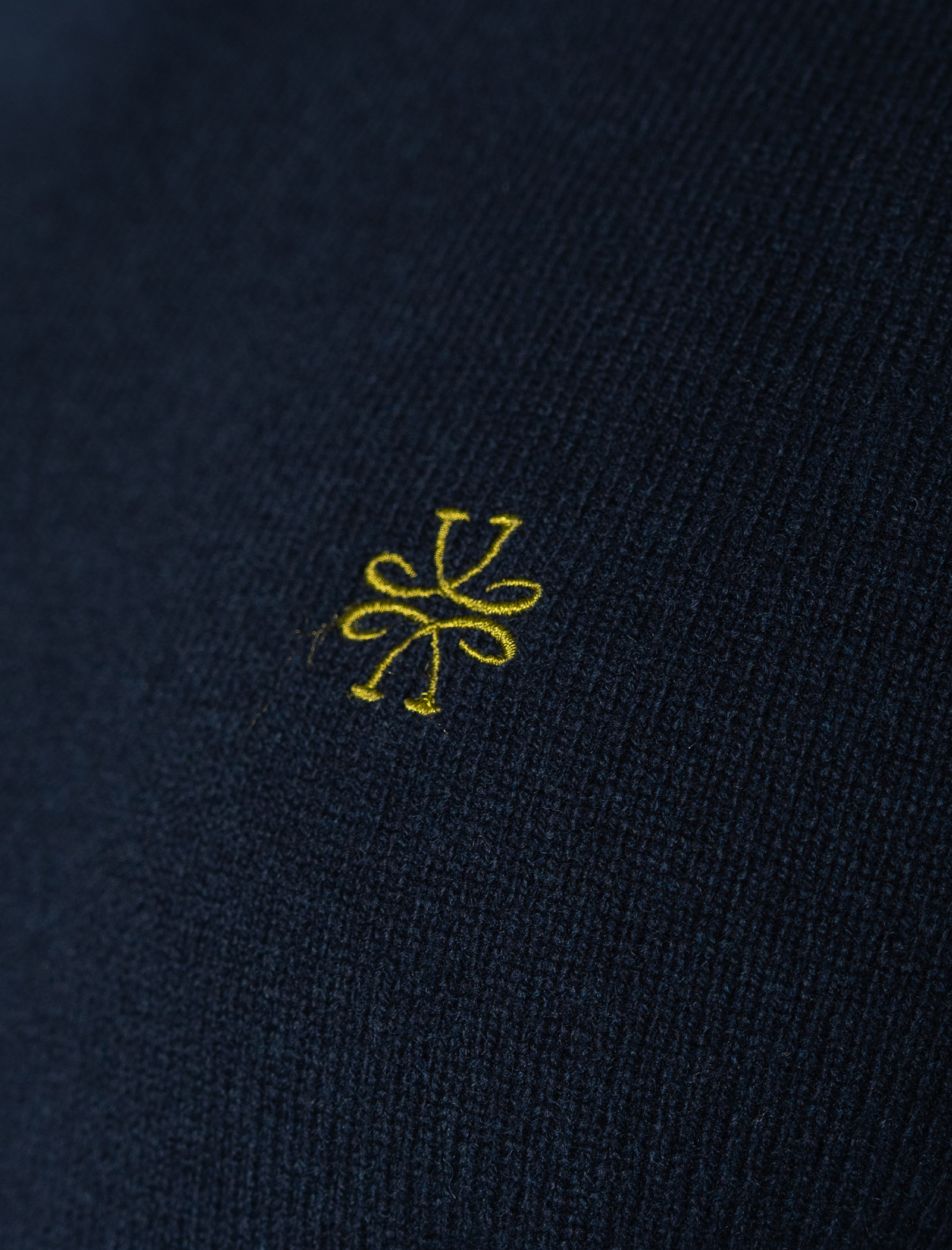 Cashmere logo knitted jumper