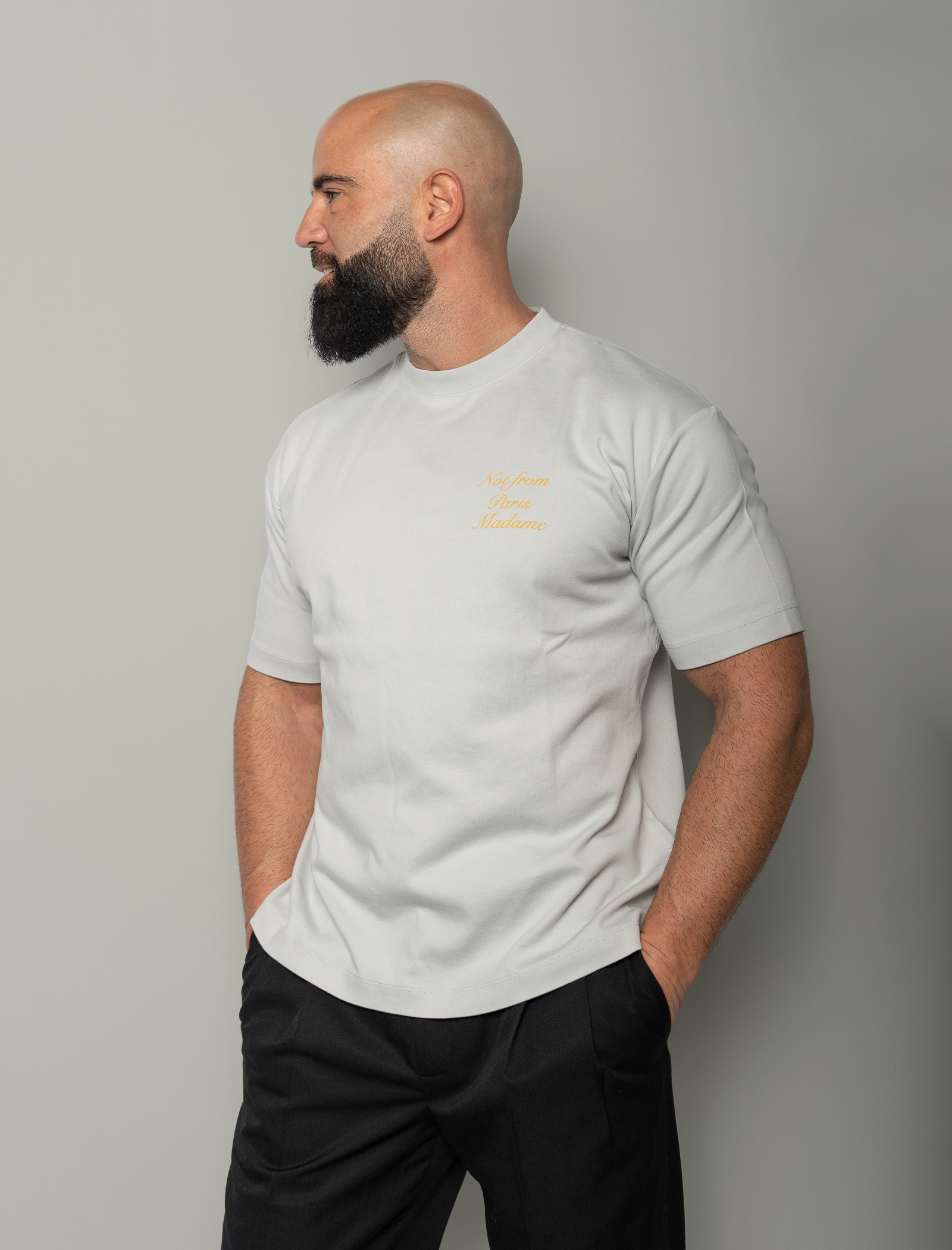 Le t-shirt Slogan Calligraphy