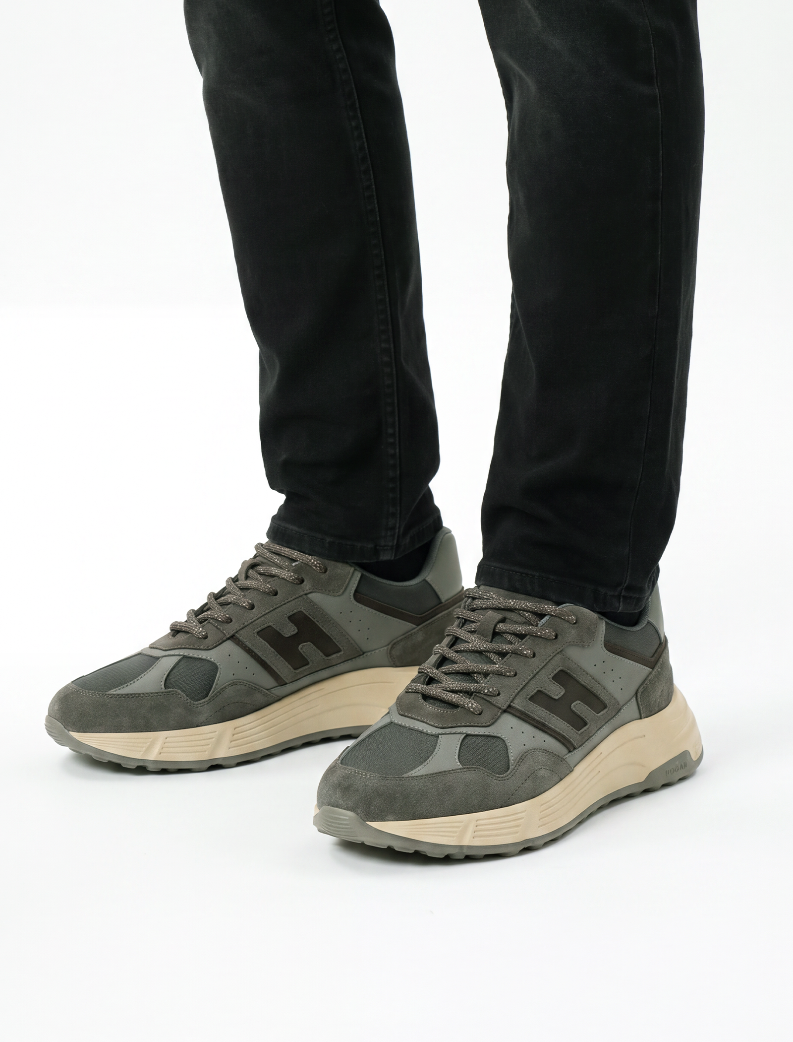 Hyperlight Allacciato sneakers