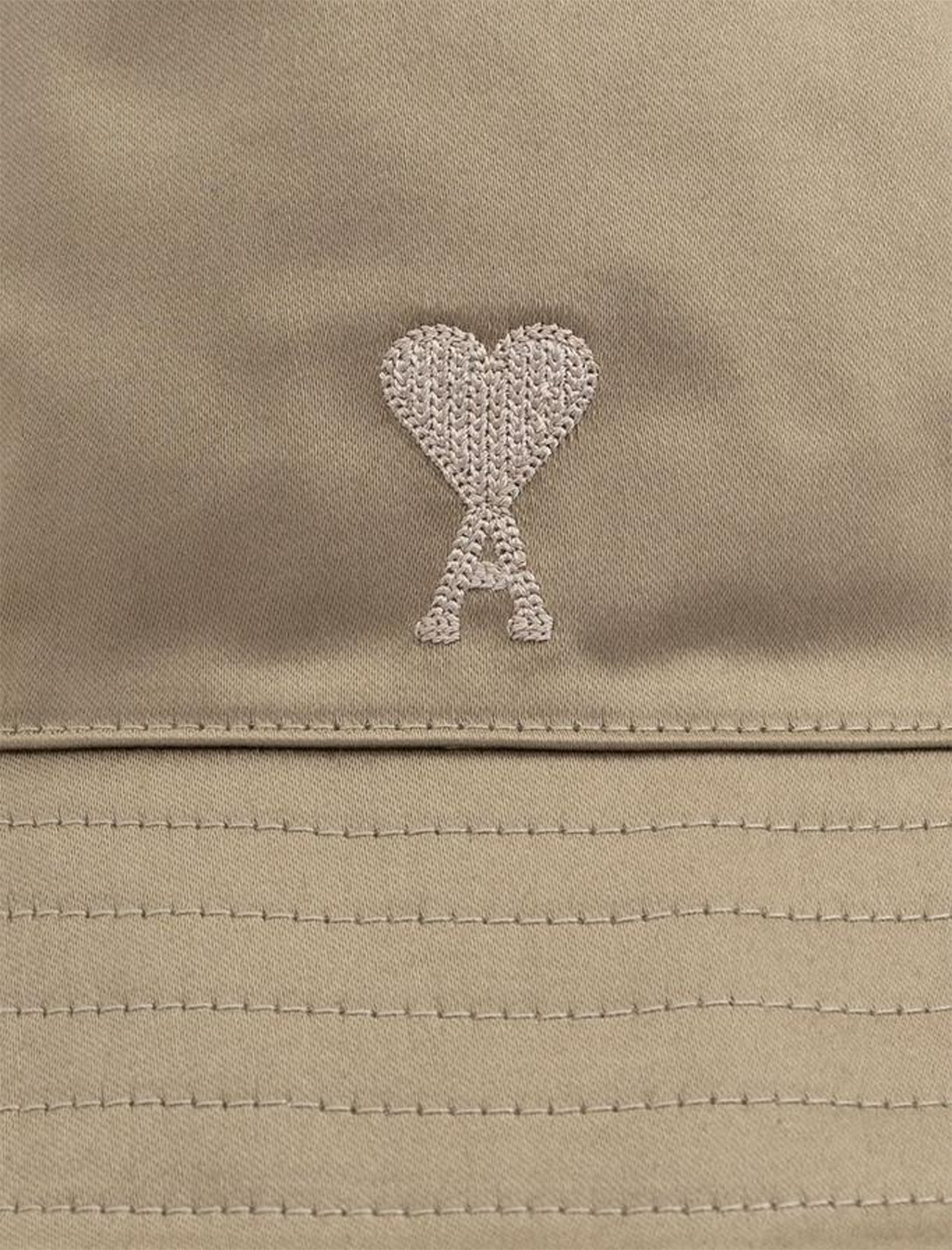 Ami de Coeur cap