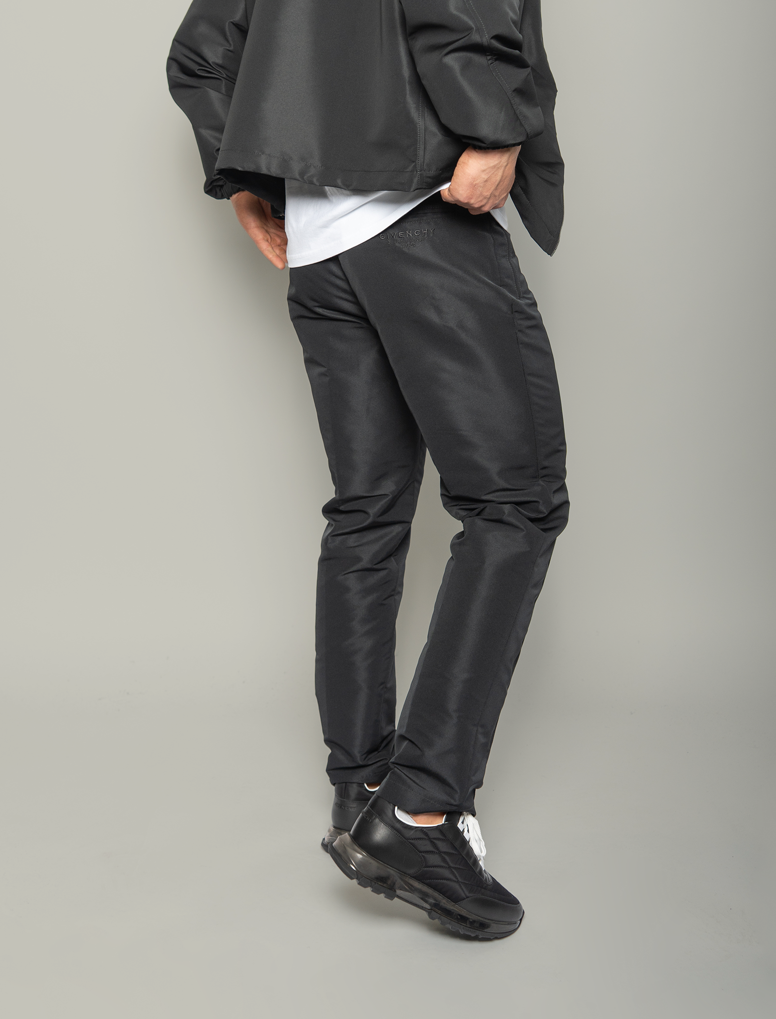 Stamp embroidery trousers