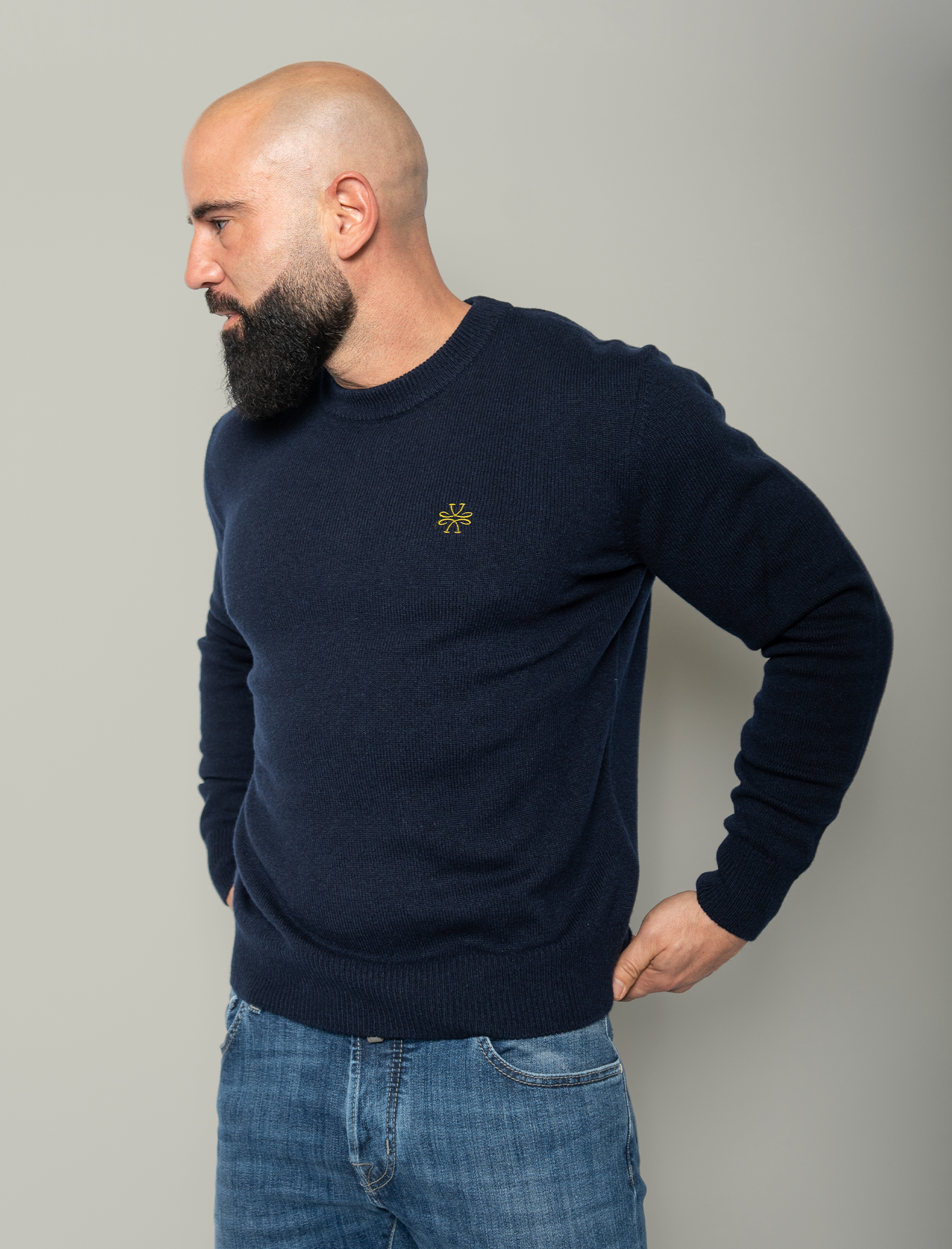 Cashmere logo knitted jumper