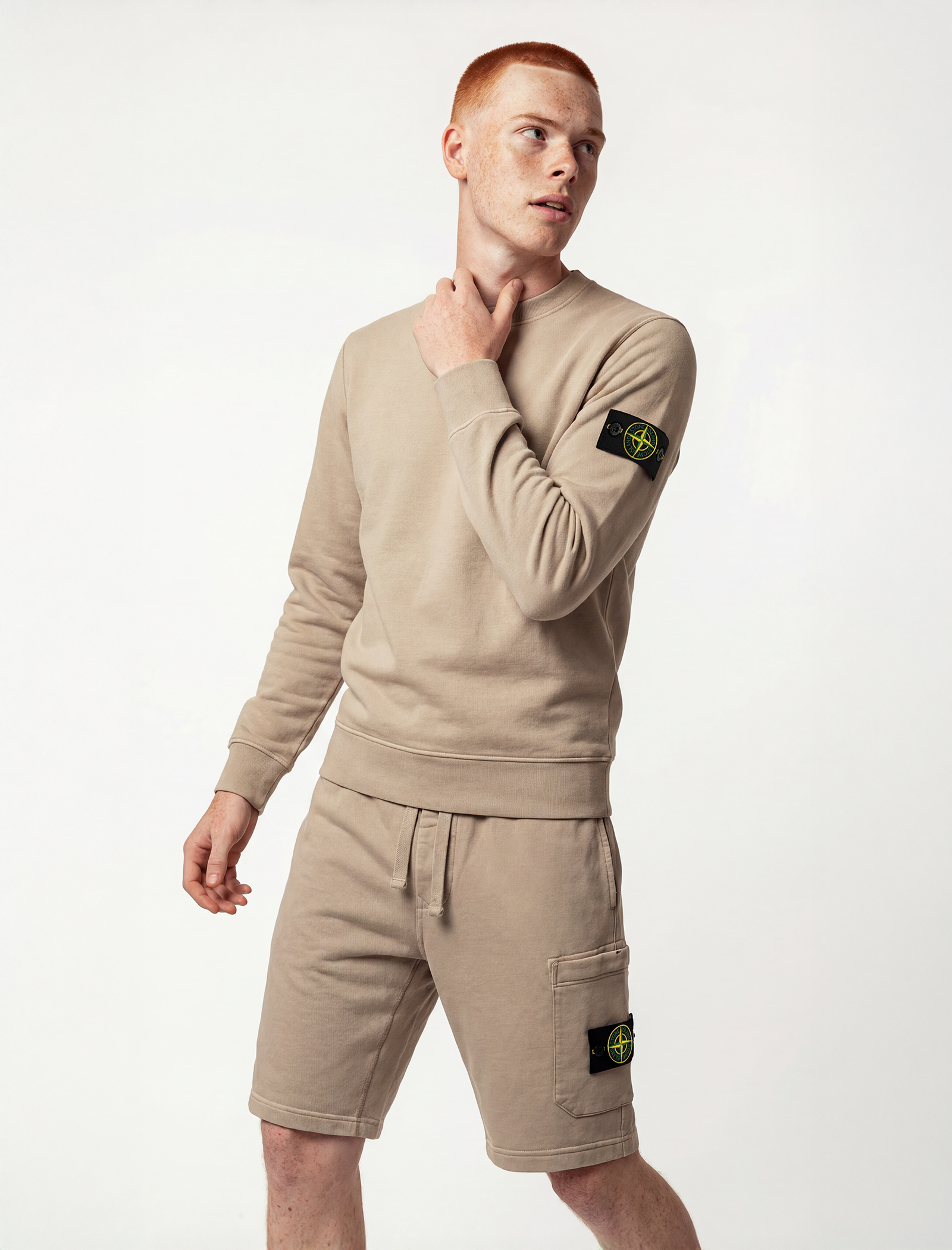 Fit cargo bermuda shorts