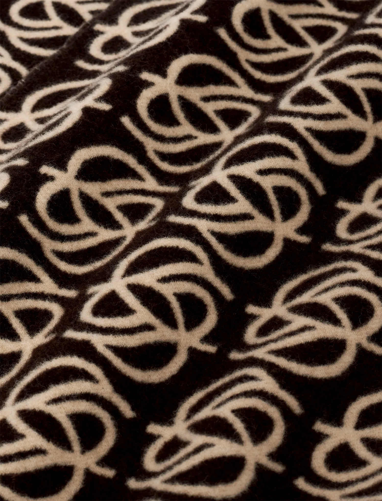 L'Echarpe Monogramme scarf