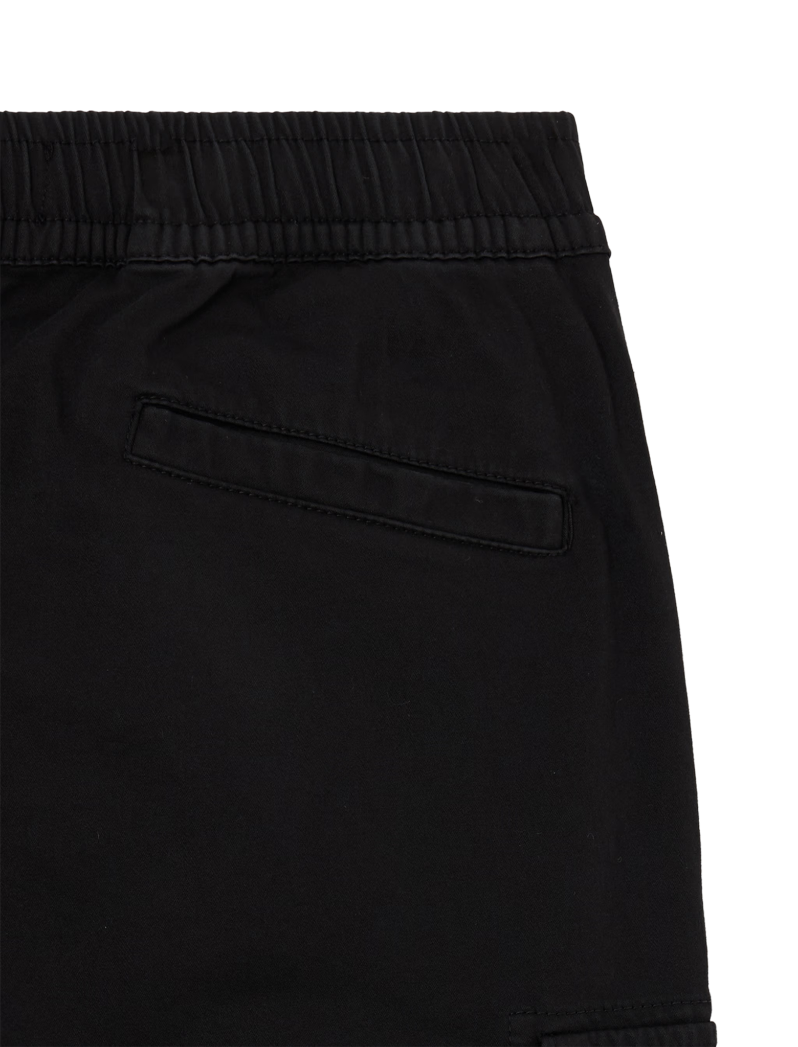 Tapered-leg cargo trousers